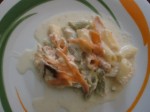 Macarrones con salsa de queso y salm�n al horno