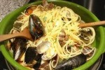 Spaghetti allo scoglio (Espaguetis a los frutos de mar)