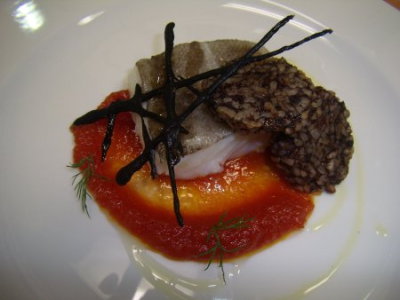 Bacalao con Morcilla de Burgos y teja crujiente de tinta de calamar