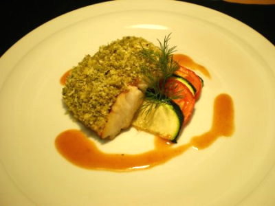 Merluza con parcillada de pistachos