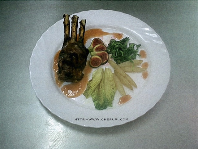 Costillar de Cabrito a la Mostaza con Salsa de Higos