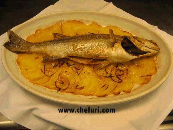 Lubina al Horno con Patatas a Sauter à Cru
