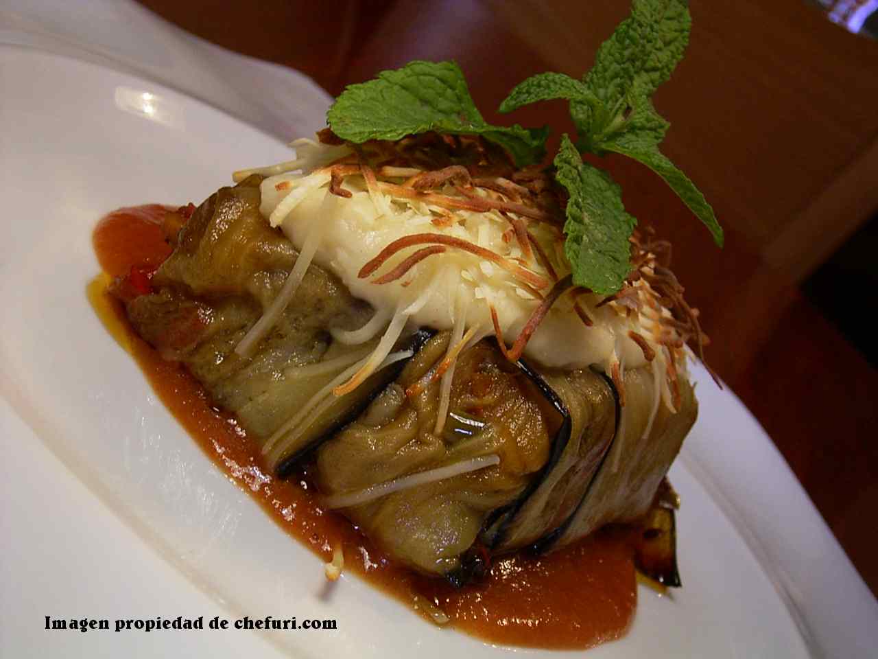 Moussaka de Lubina con Parmesano y Albahaca