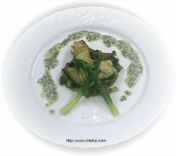 Rodaballo Asado con Rosinyols y Salsa de Caviar