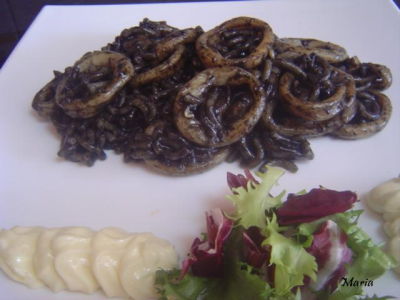 Fideuà negra